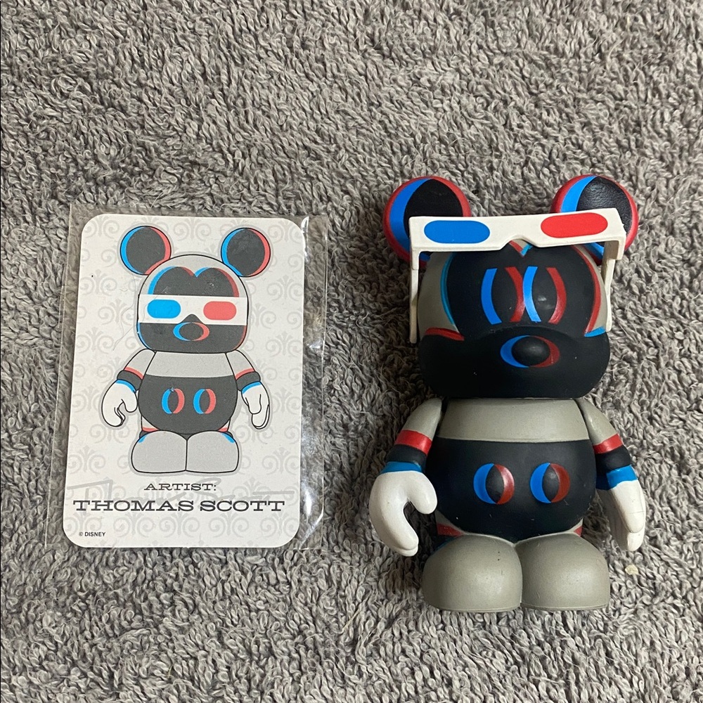 🌵 Retired Rare Chaser Disney Vinylmation 3D Mickey from the "Urban 5" series! - Picture 2 of 4